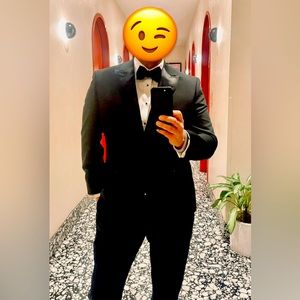 TUXEDO - Ralph Lauren - Black - Pique Lapel - Worn (1) Once Daughter’s Wedding